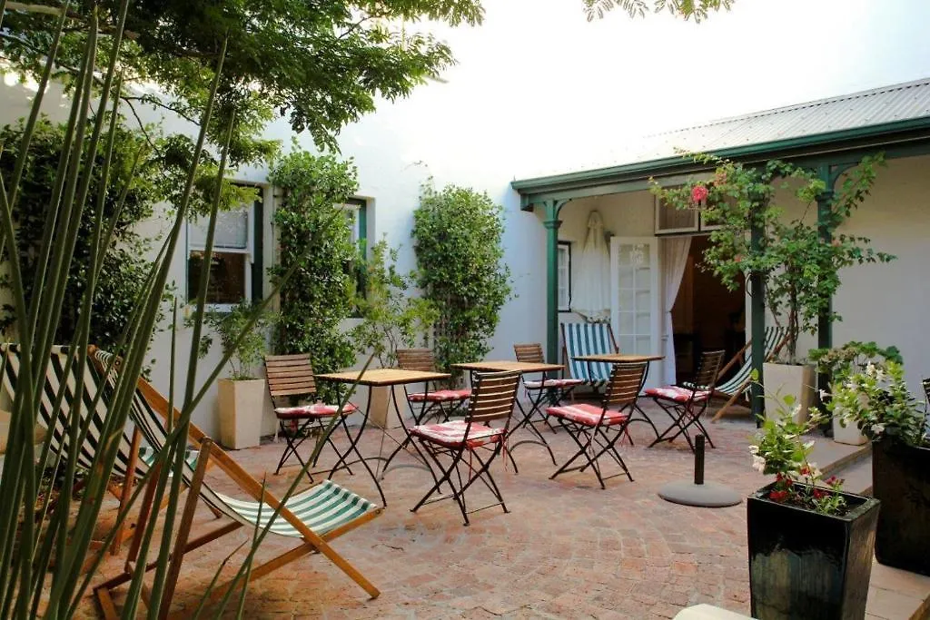 Nine Flowers Guest House Cape Town 3*,  Güney Afrika