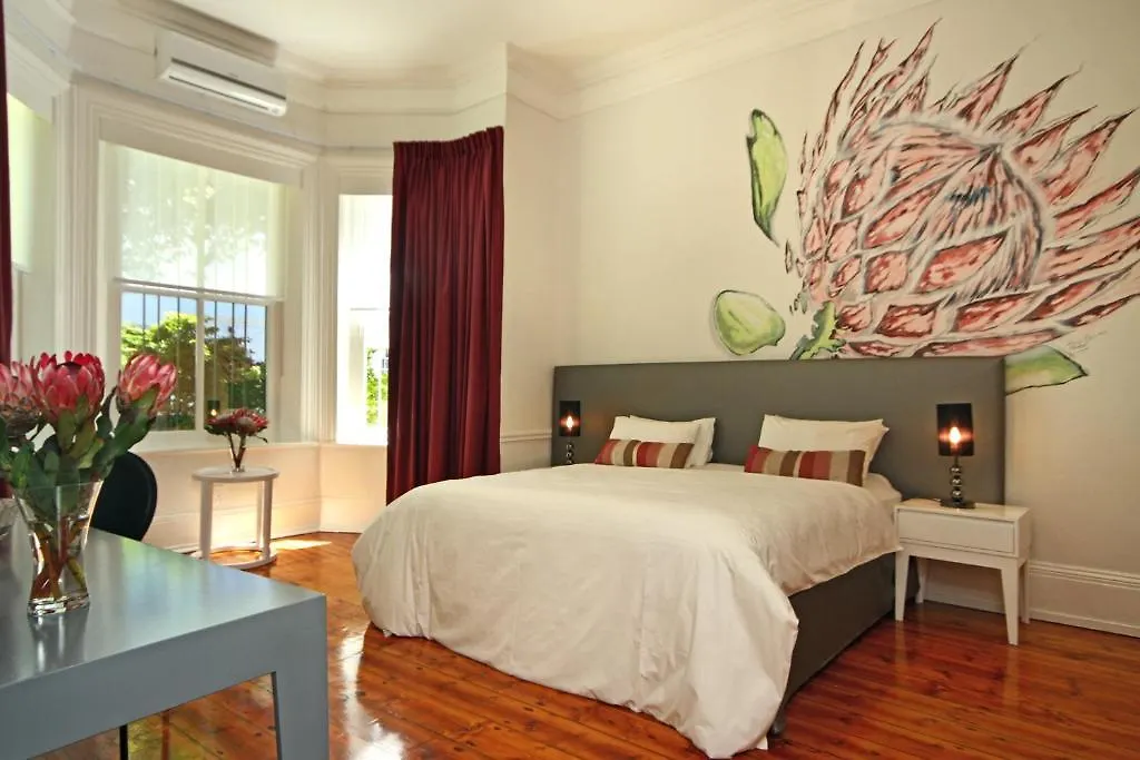 ***  Nine Flowers Guest House Cape Town Güney Afrika