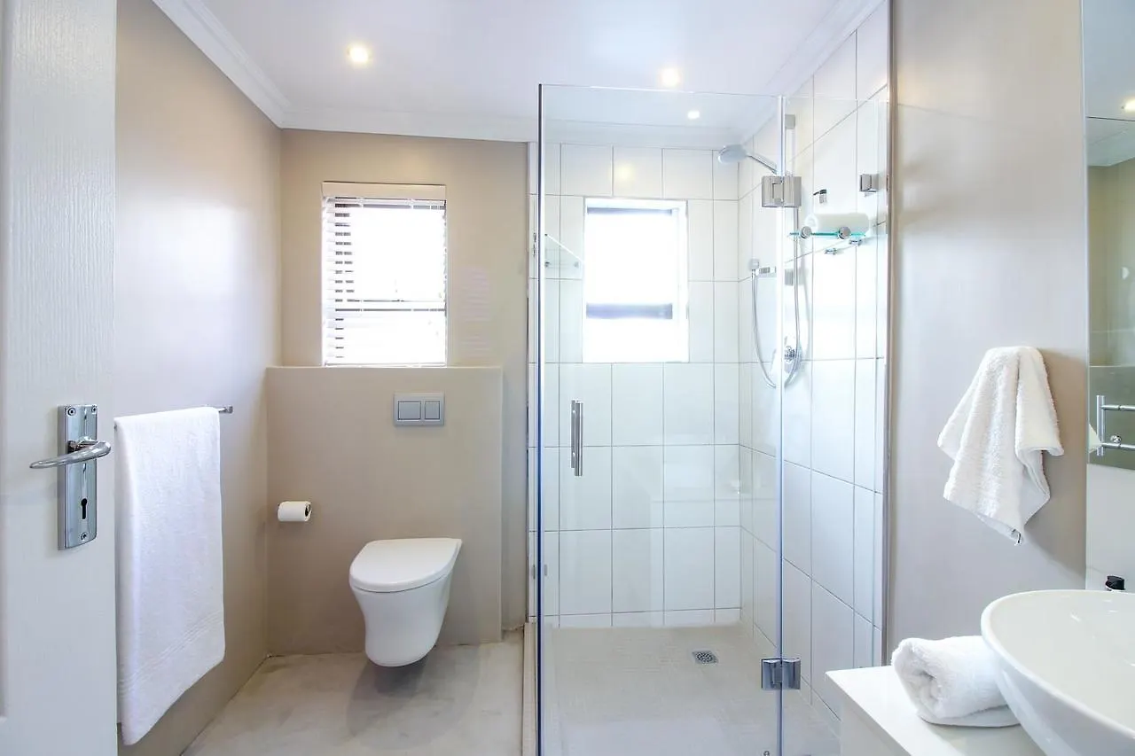 ***  Nine Flowers Guest House Cape Town Güney Afrika