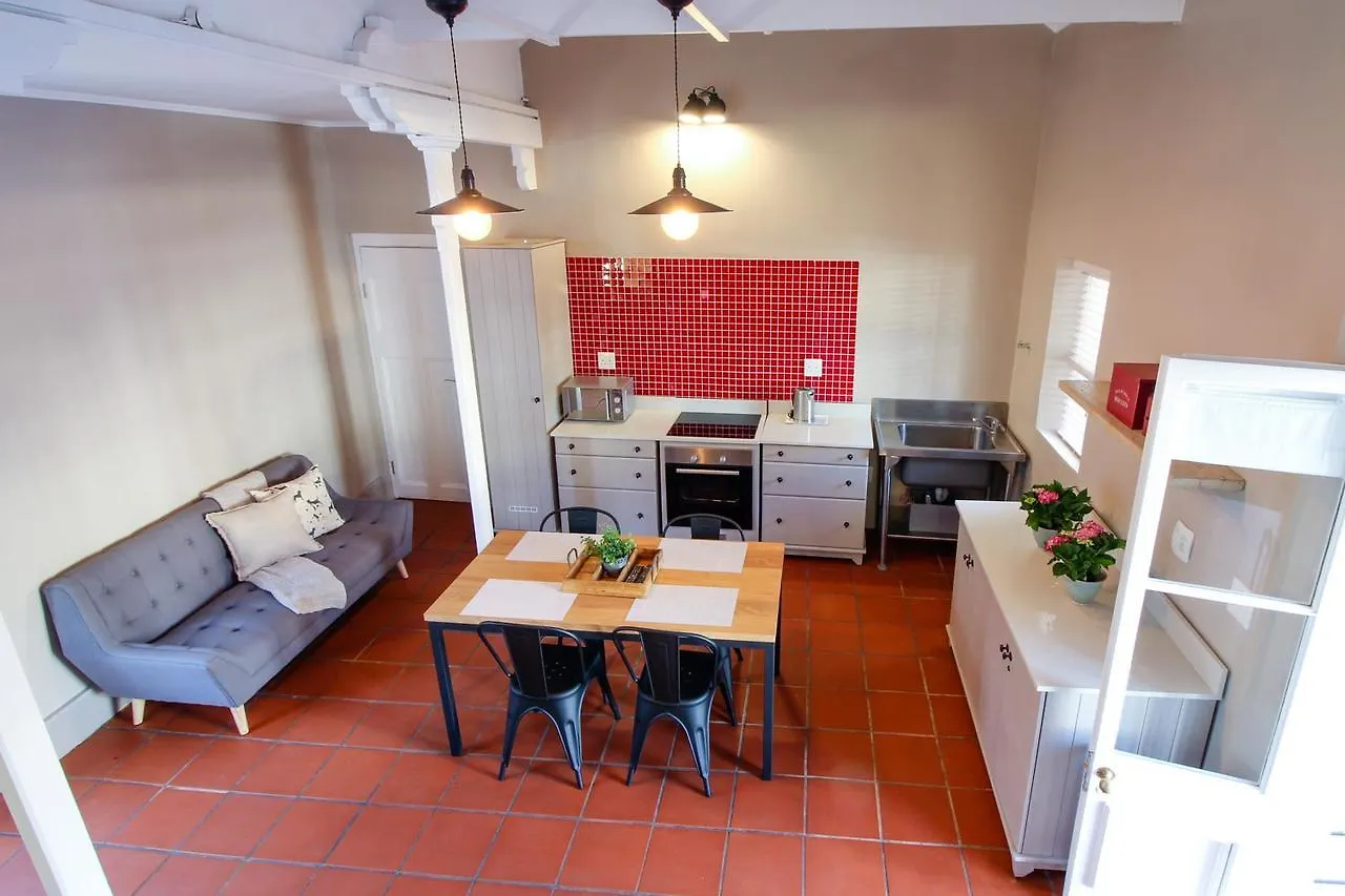 ***  Nine Flowers Guest House Cape Town Güney Afrika