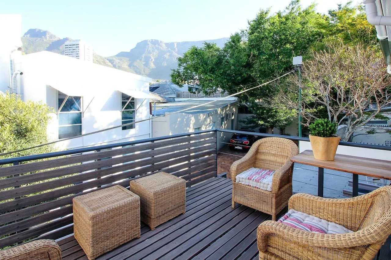 ***  Nine Flowers Guest House Cape Town Güney Afrika