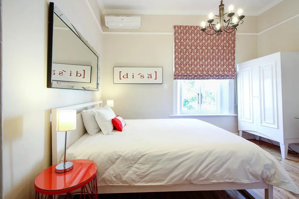 Nine Flowers Guest House Cape Town