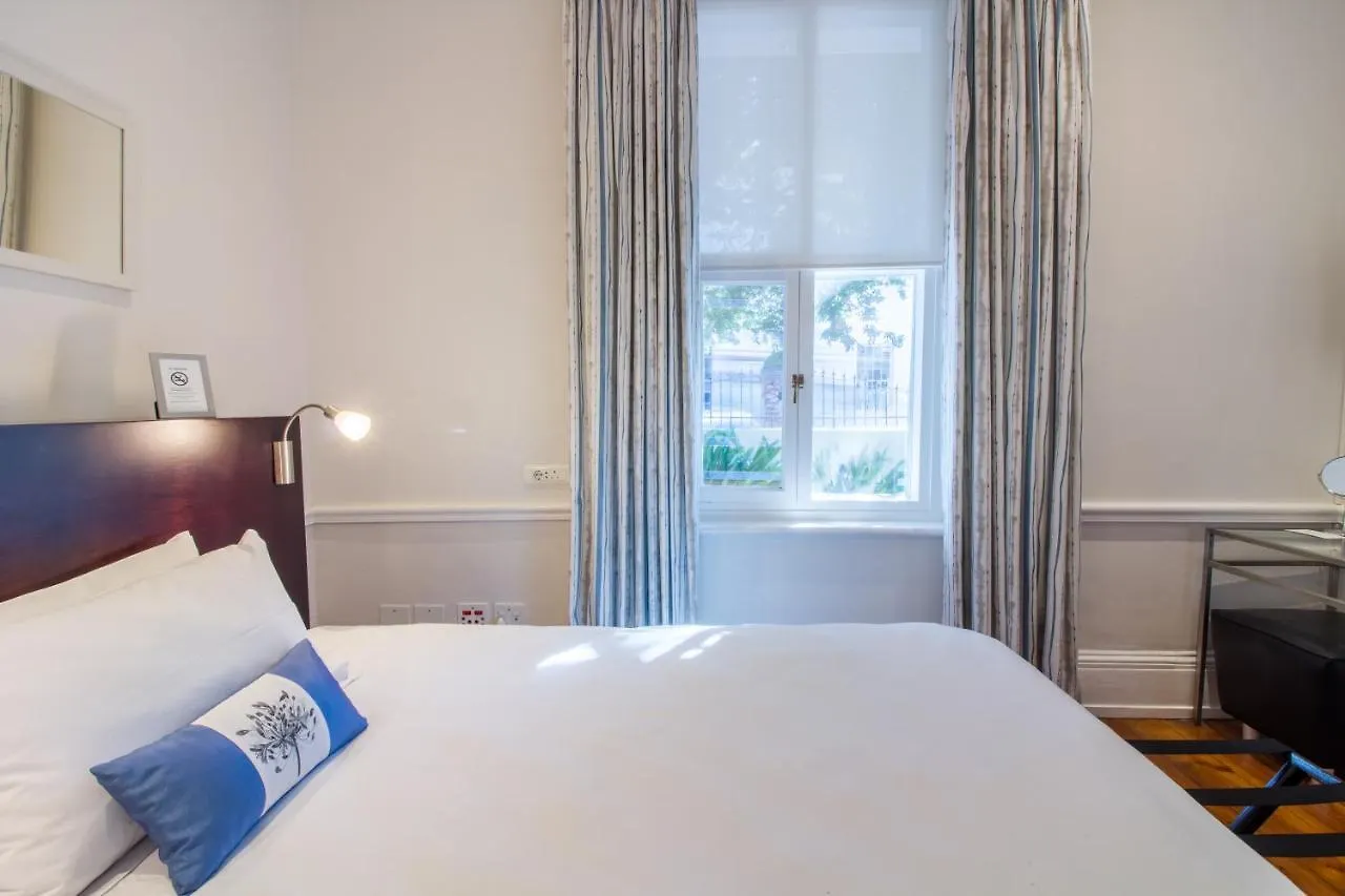 Nine Flowers Guest House Cape Town